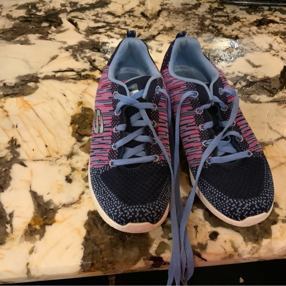 Blue pink Skechers. Memory foam inserts